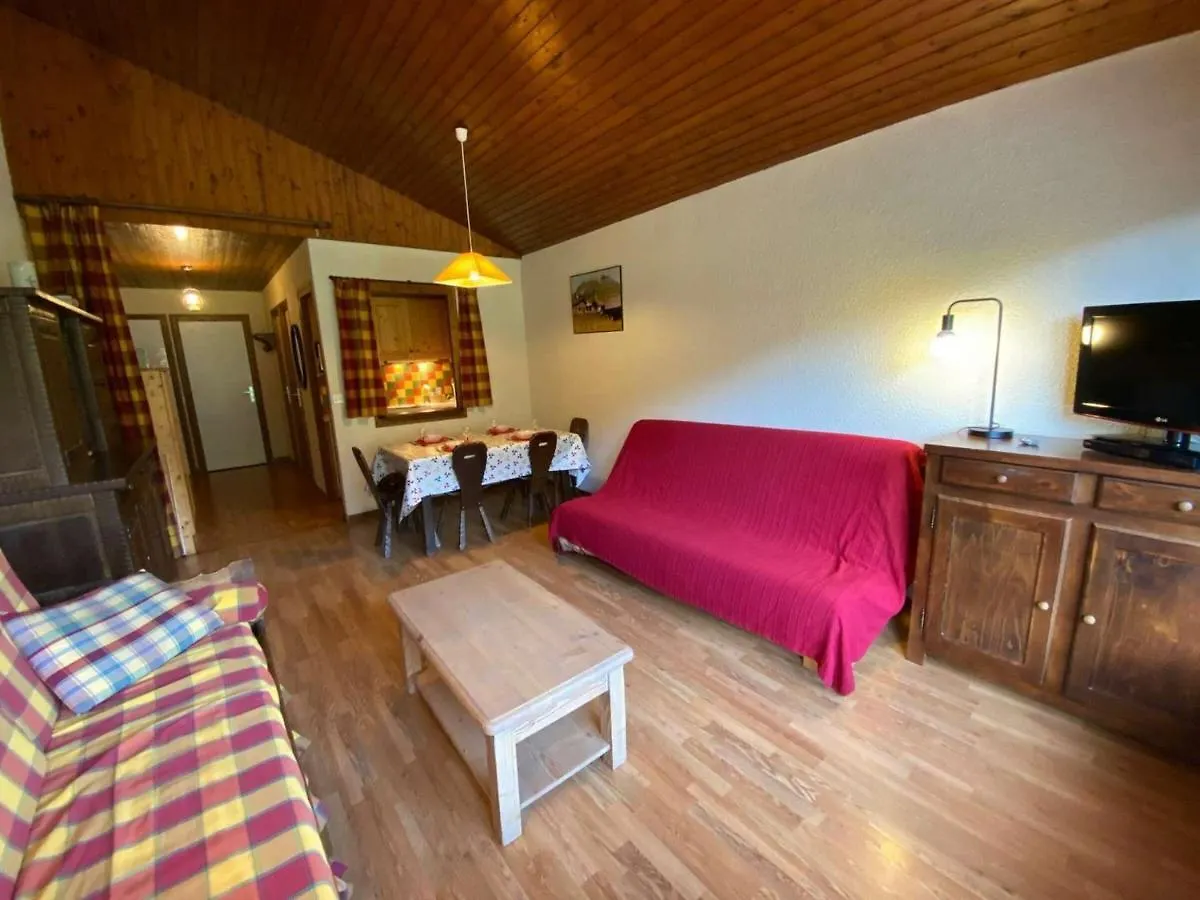 Apartment Appartement 2 Pieces, 5 Pers, Le Grand-Bornand, Lumineux, Proche Centre, Navette, Casier A Ski - Fr-1-241-54