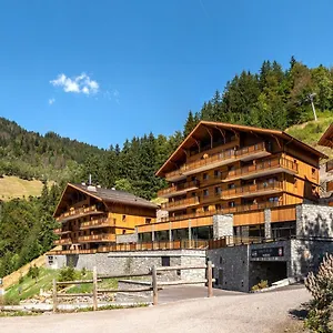 Mgm & Residences - De Joy Aparthotel